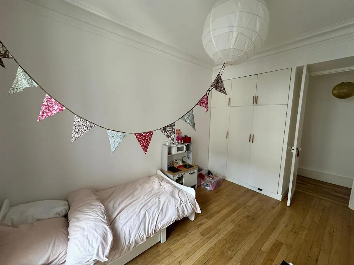 Beautiful Family Apartment - Canal Saint Martin Paříž