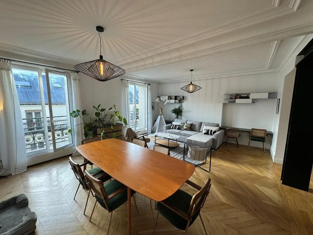Beautiful Family Apartment - Canal Saint Martin Paříž