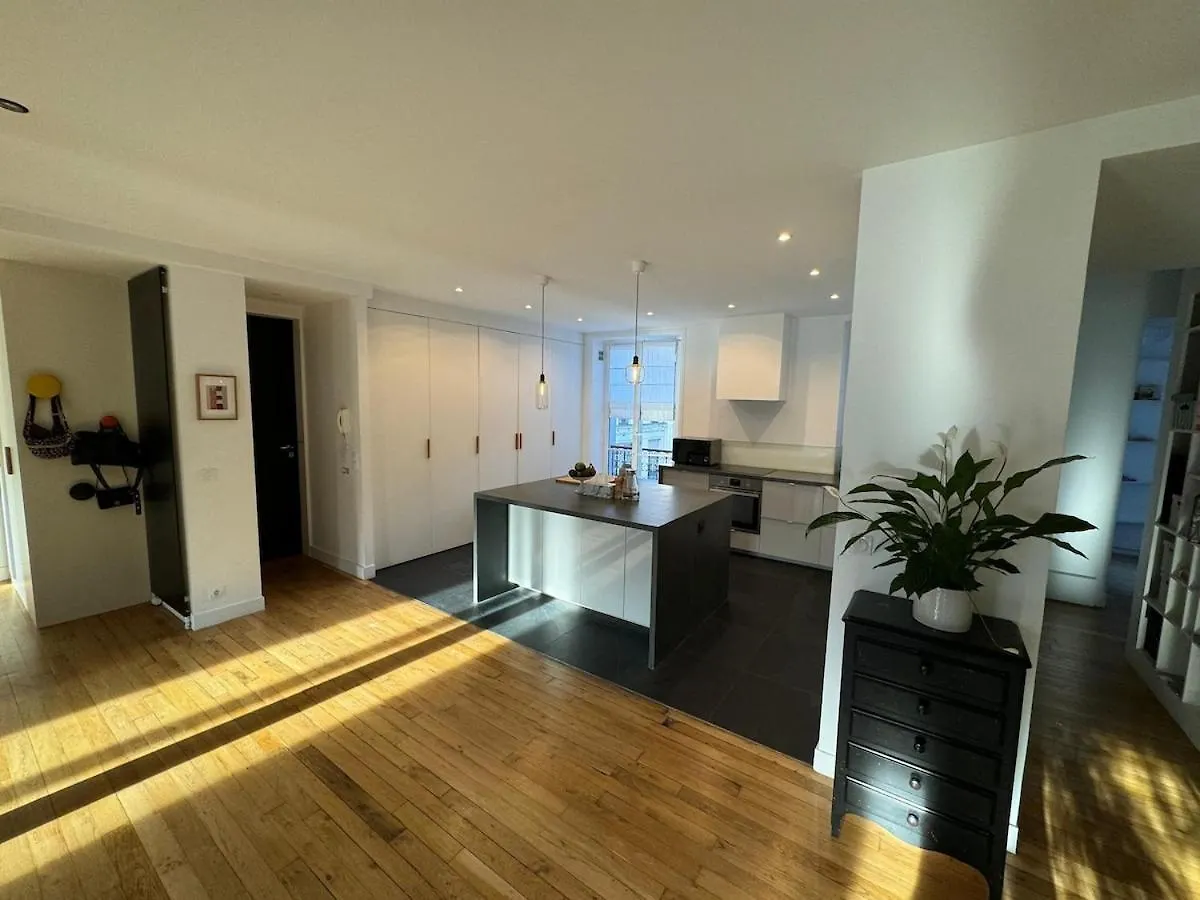Beautiful Family Apartment - Canal Saint Martin Paříž 0*,